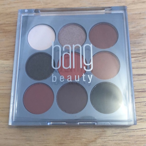 Eyeshadow palette - Picture 2 of 4